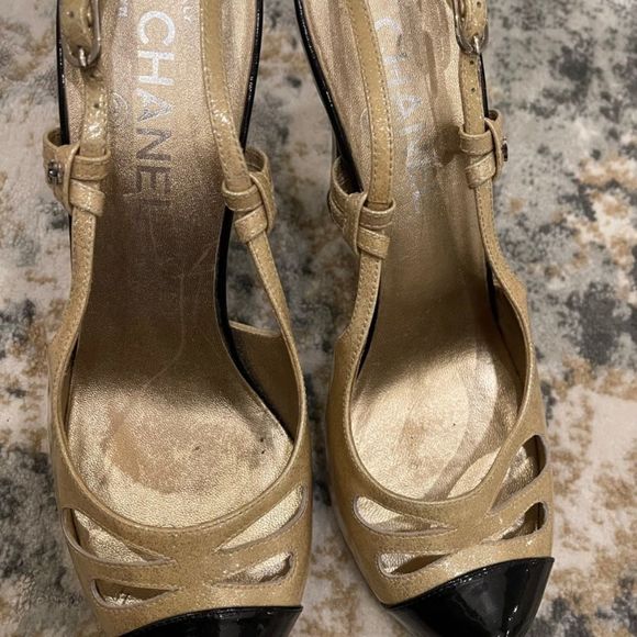 CHANEL heels  - Picture 2 of 5